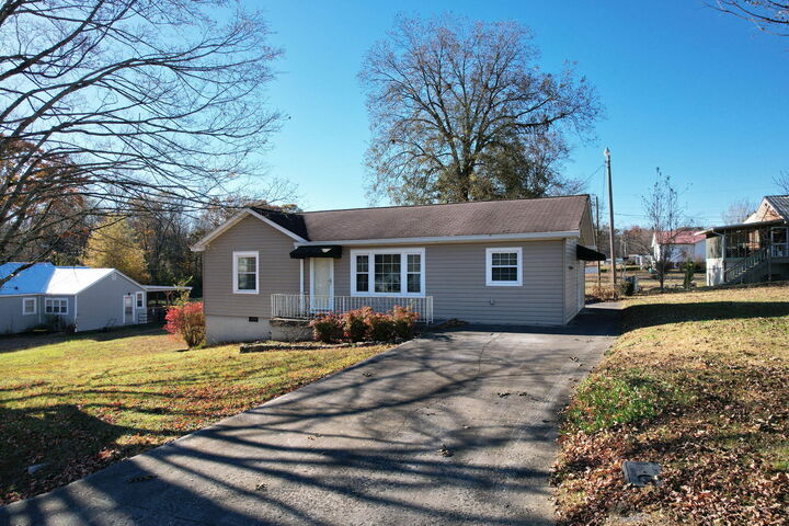 Property Photo:  600 Indiana Avenue  TN 37331 