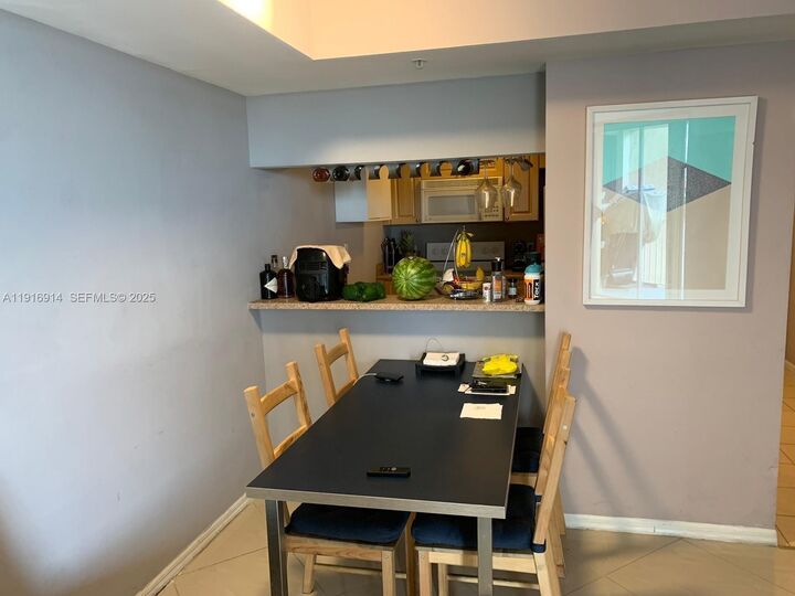Property Photo: 102 SW 6th Ave 606 FL 33130