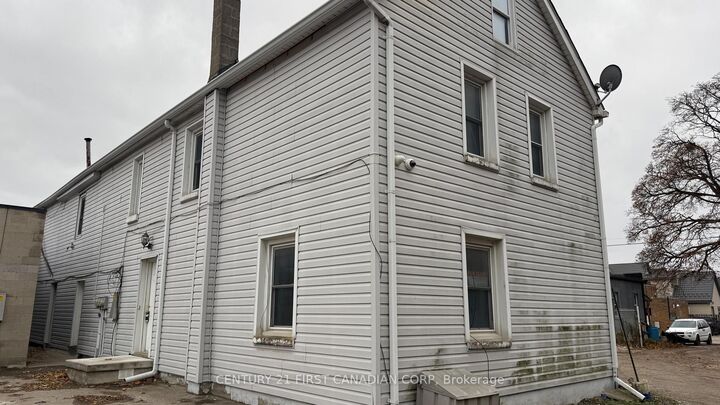 Property Photo:  1072 Dundas Street 3  ON N5W 3A6 