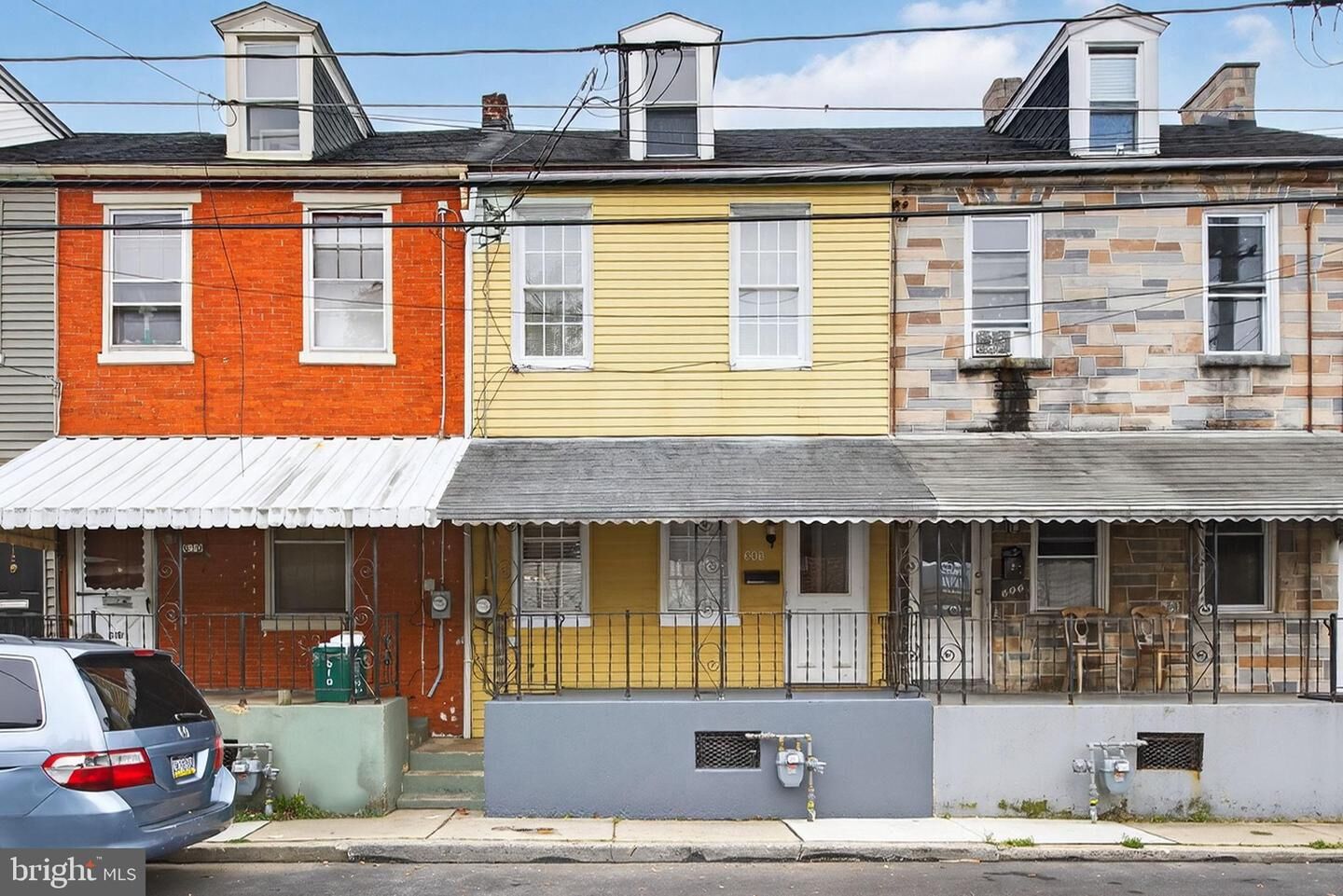 Property Photo: 608 E Marion Street PA 17602