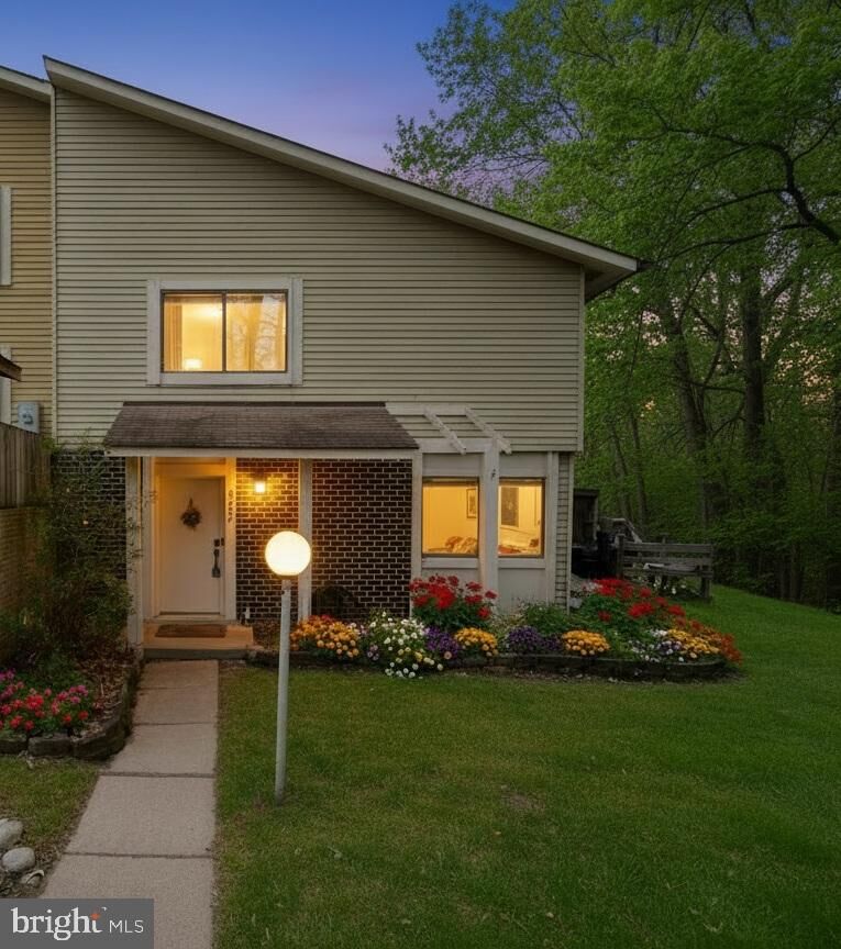 Property Photo: 5602 Summer Oak Way VA 22015