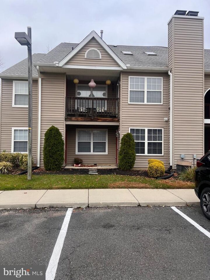 Property Photo:  208 Ashley Run  NJ 08043 