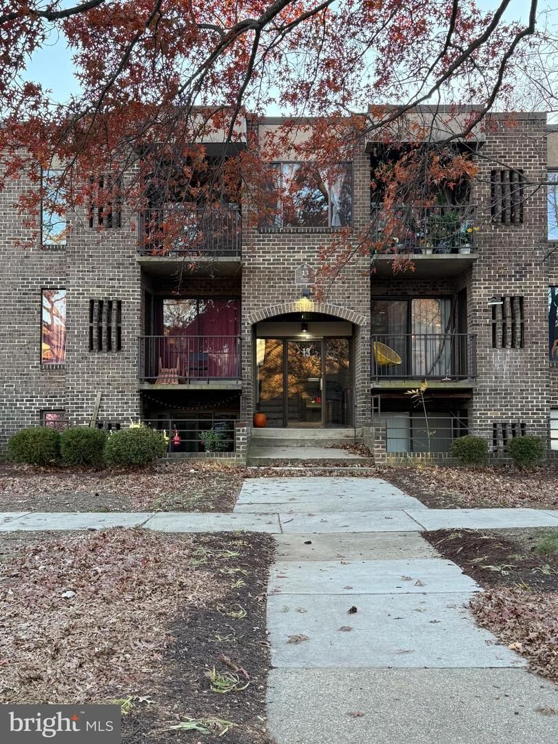 Property Photo:  13 Silverwood Circle 12  MD 21403 