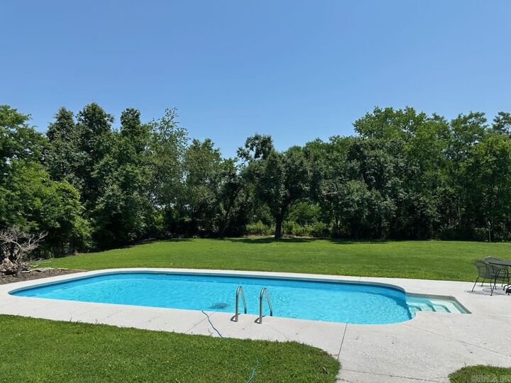 Property Photo: 1809 Mayflower Road AR 72713