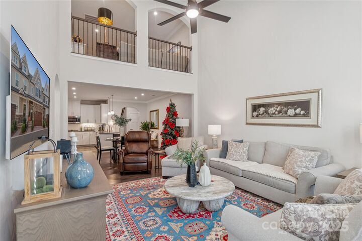 Property Photo: 5812 Barrowlands Court NC 28210