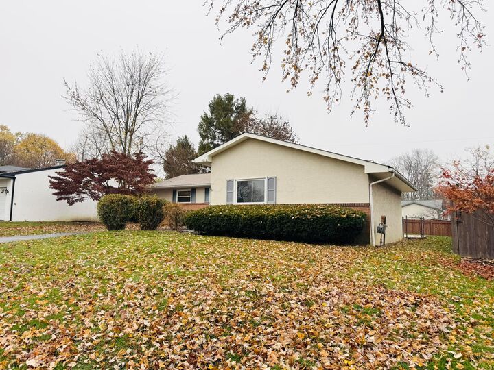 Property Photo:  1016 Lambeth Drive  OH 43220 