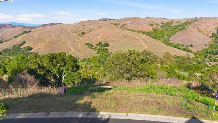 Property Photo:  8421 Wildcat Dr  CA 94530 
