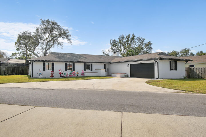 Property Photo:  2445 Pretty Bayou Boulevard  FL 32405 