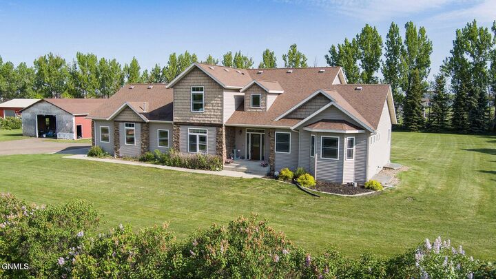 Property Photo:  6160 Sky Lane  ND 58503 