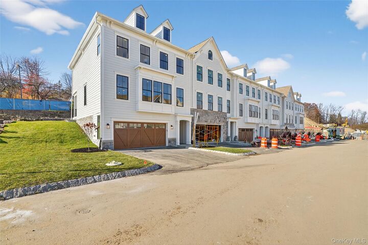 1801 Soundview Court  Yorktown Heights NY 10598 photo