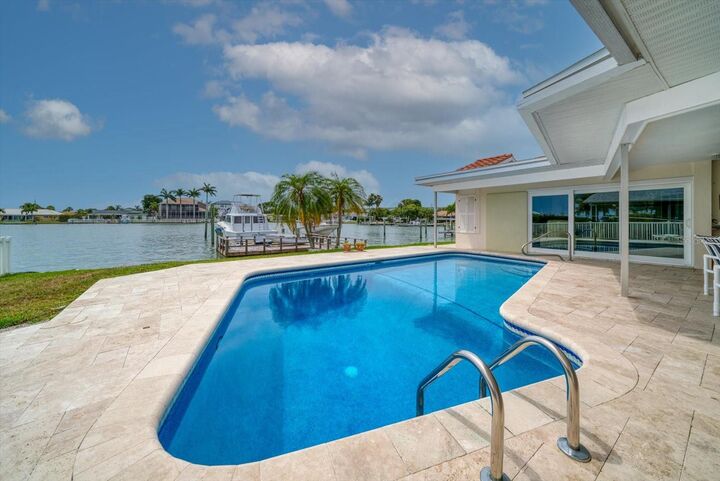 Property Photo:  206 Poinciana Lane  FL 33770 