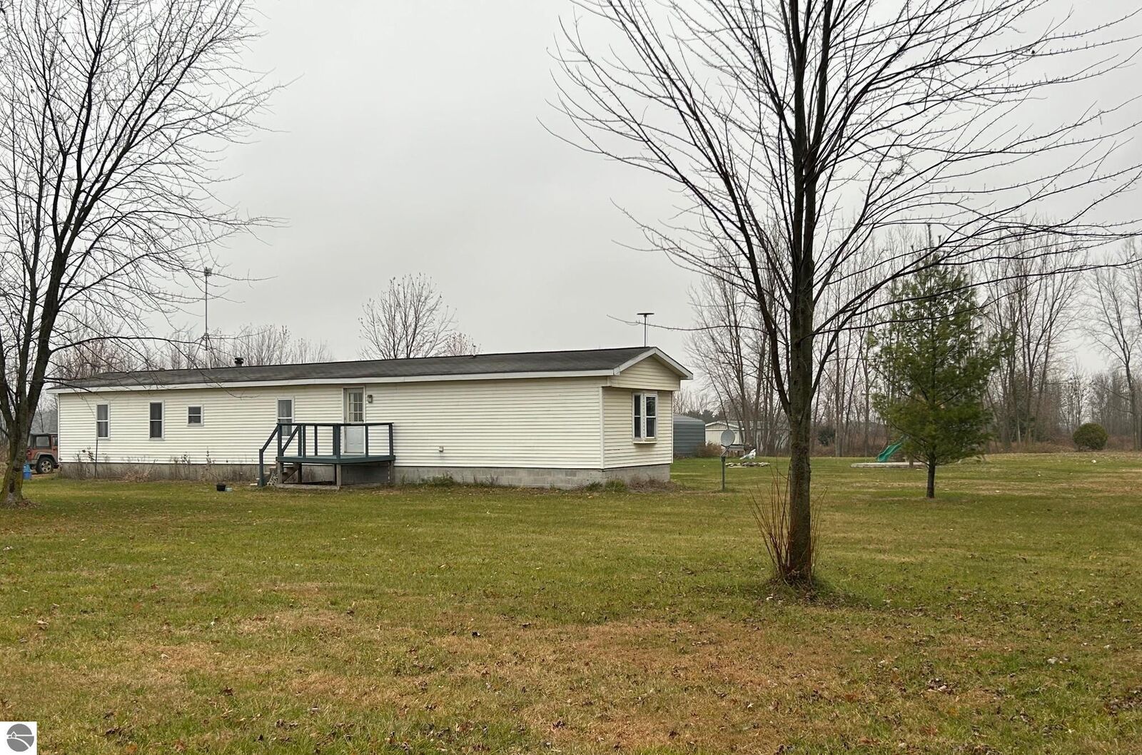 Property Photo:  3780 E North County Line Road  MI 48880 