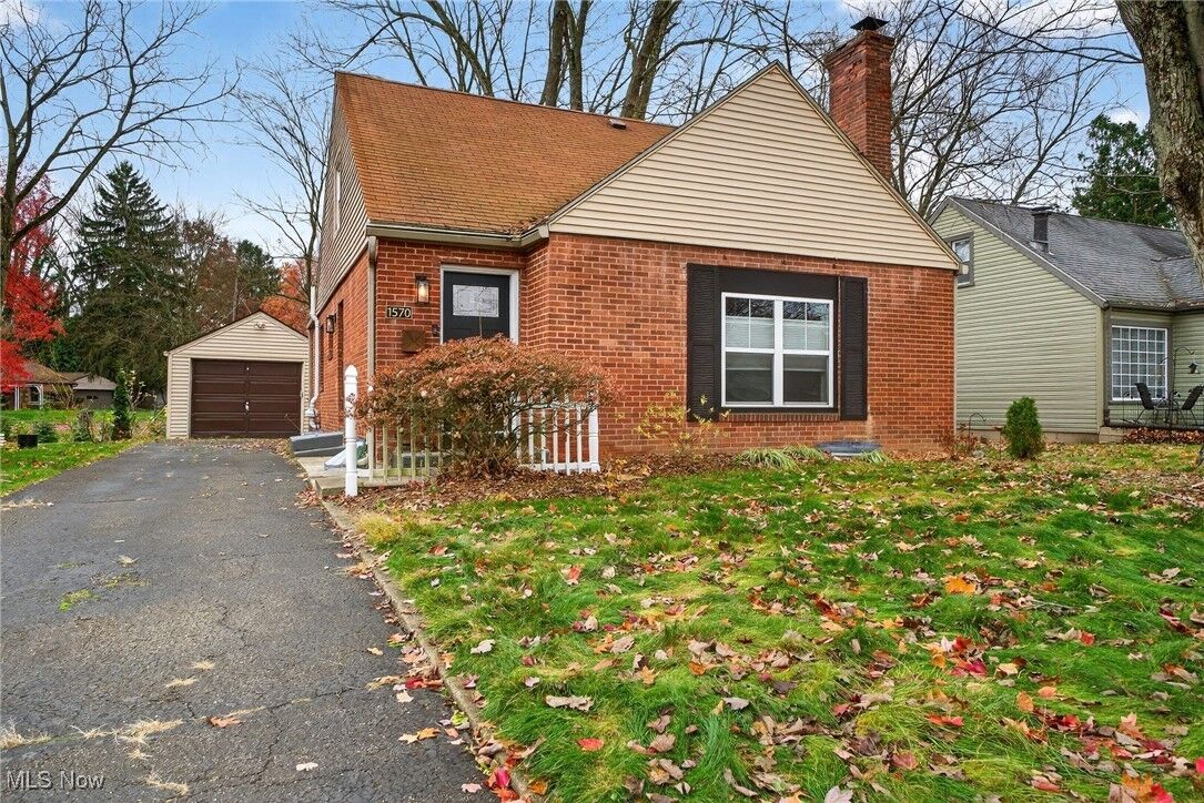 Property Photo: 1570 Stadelman Avenue OH 44320