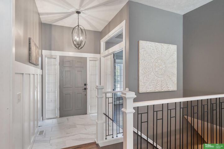 Property Photo:  18713 Edna Street  NE 68136 