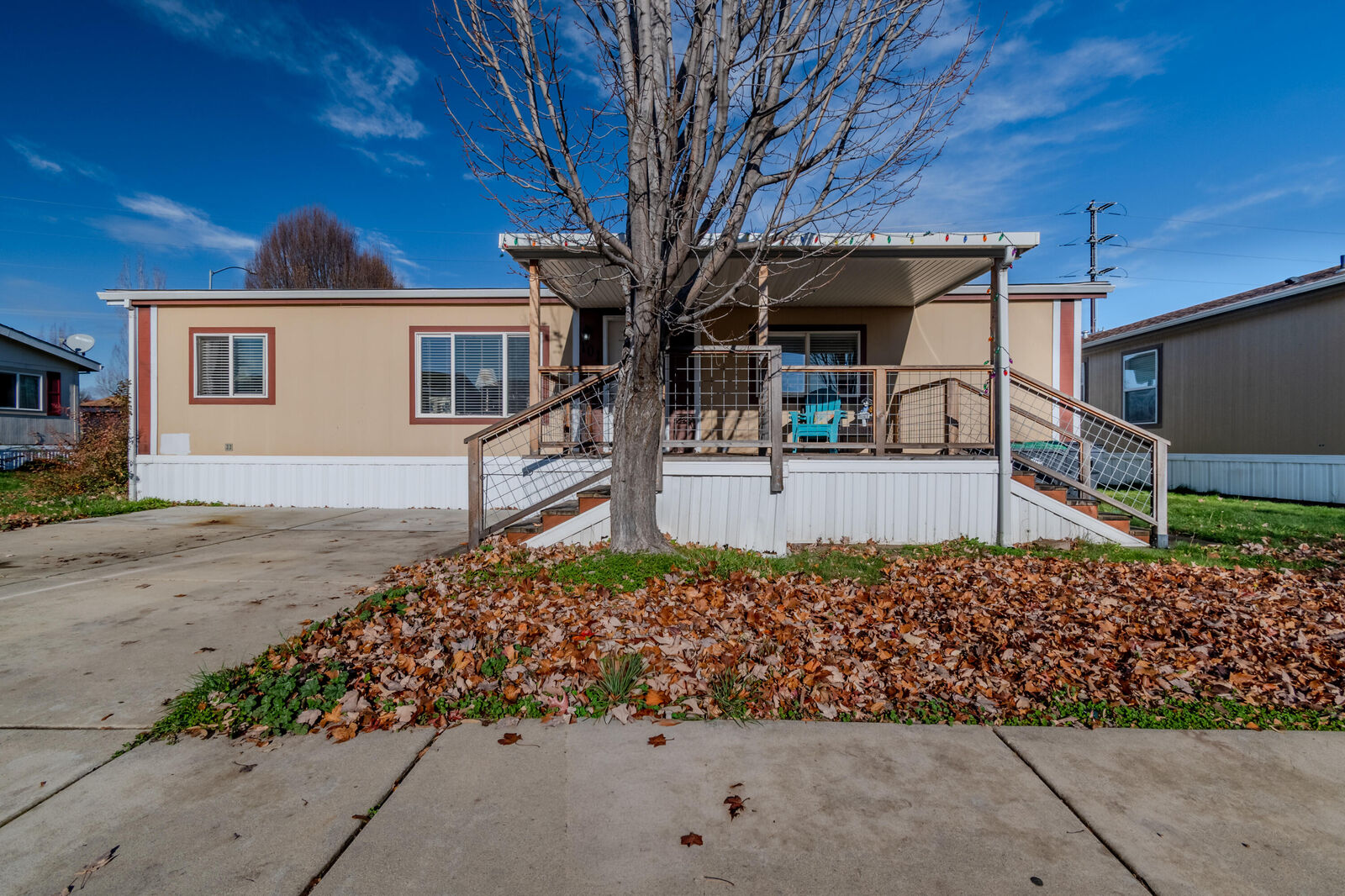 Property Photo: 10 E South Stage Road Spc 101 OR 97501