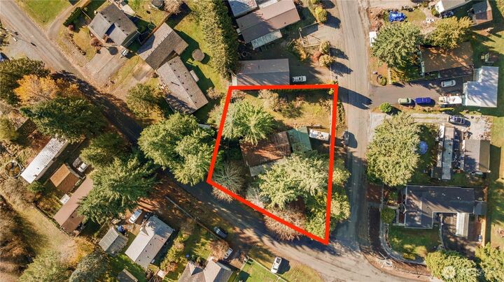 Property Photo:  13405  Cedar Court E  WA 98391 