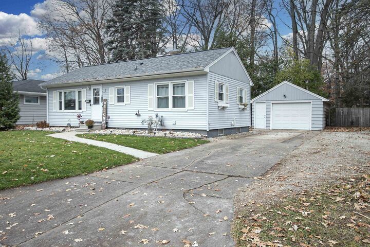 1631 N Racine Street  Appleton WI 54911 photo