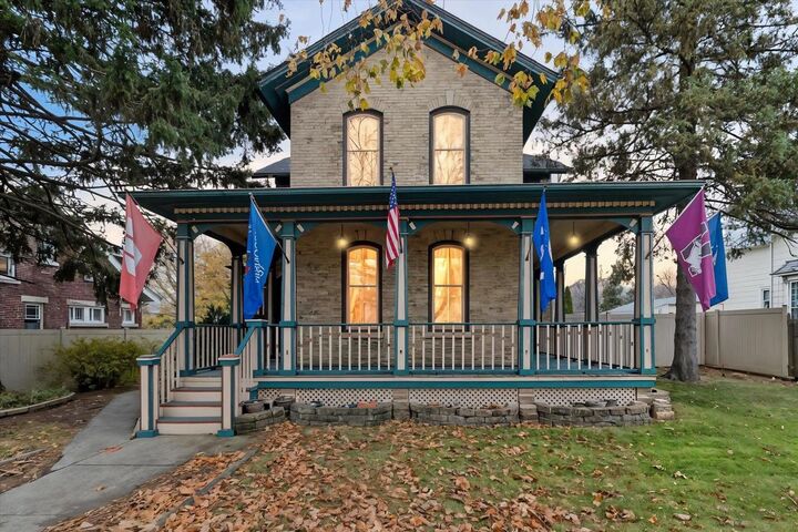 Property Photo:  419 Milton Avenue  WI 53545 