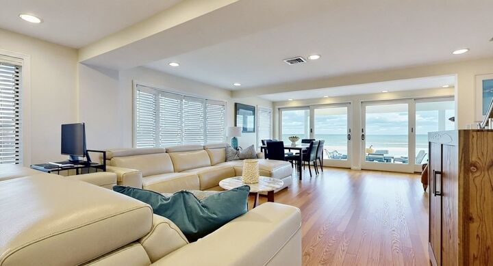 Property Photo: 18 Field Court CT 06460