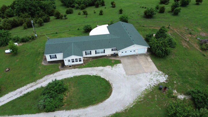 Property Photo:  1672 E 355th Road  MO 65613 