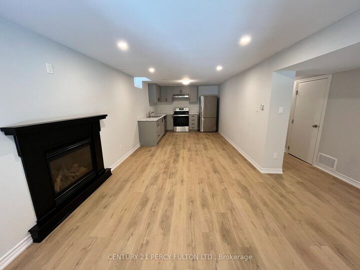 Photo de la propriété: 445 Prestwick Drive Bsmt ON L1J 7R2