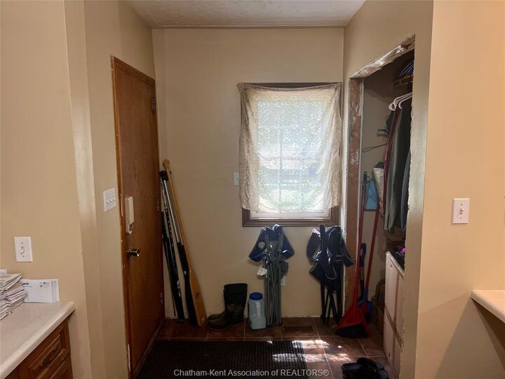 Property Photo: 44/48 Wilson Street ON N8A 4P8