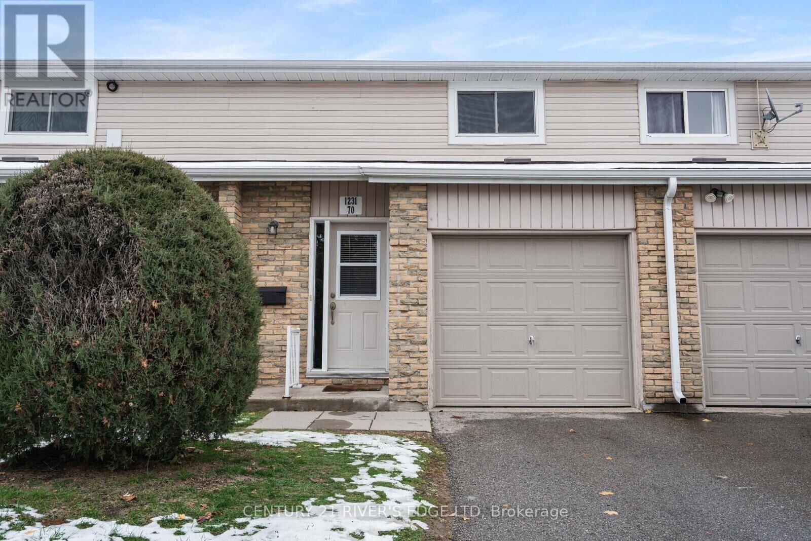 Property Photo:  1231 Millwood Avenue 70  ON K6V 6J4 