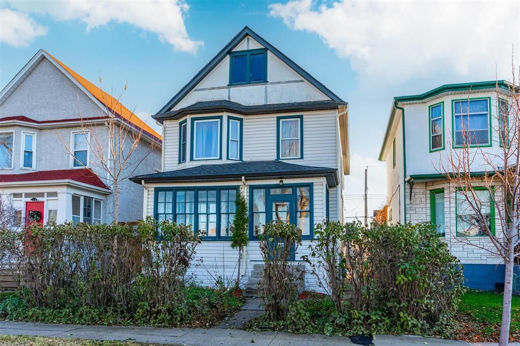 Property Photo:  727 Goulding Street  MB R3G 2S5 