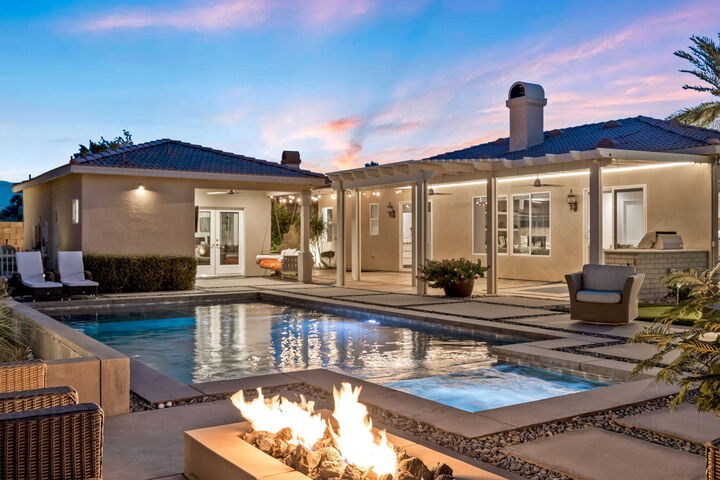 Property Photo: 43070 Parkway Esplanade E CA 92253