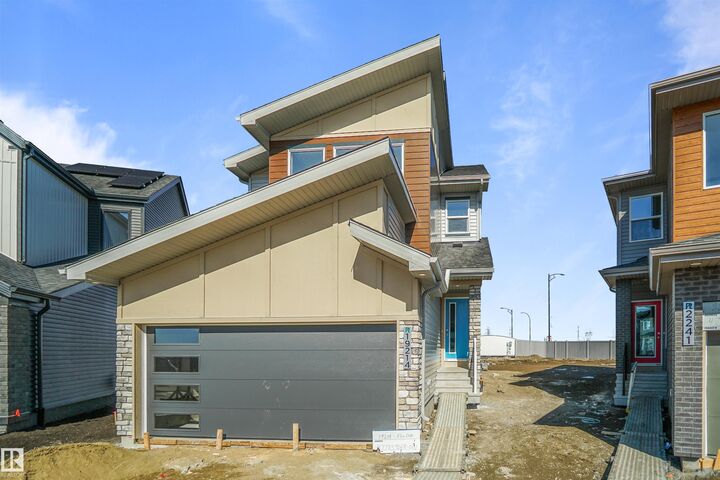 17635 46 Street NW  Edmonton AB T5Y 4B7 photo