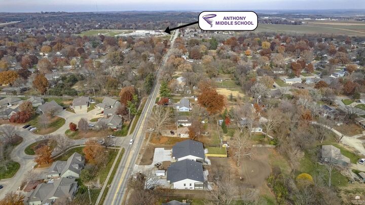 Property Photo: 2020 Browning Avenue KS 66502