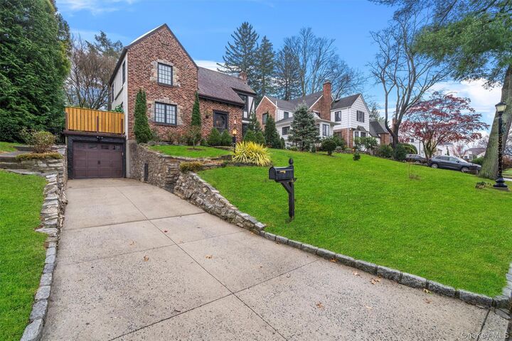 20 Whistler Road  Scarsdale NY 10583 photo