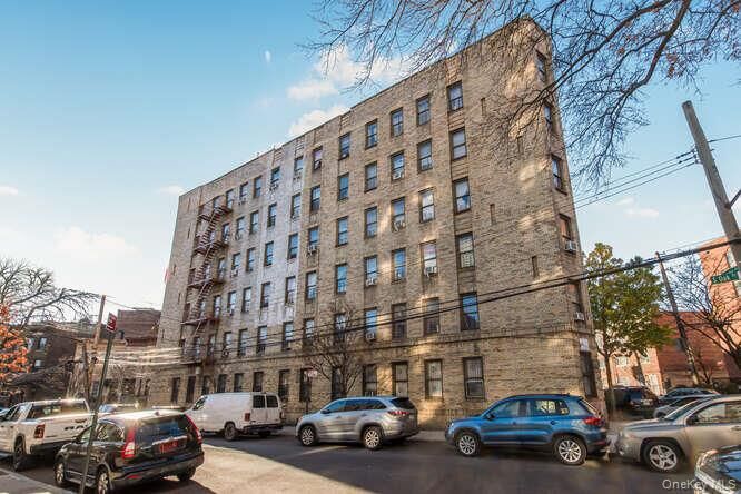 Property Photo:  3230 Cruger Avenue 7 Units  NY 10467 