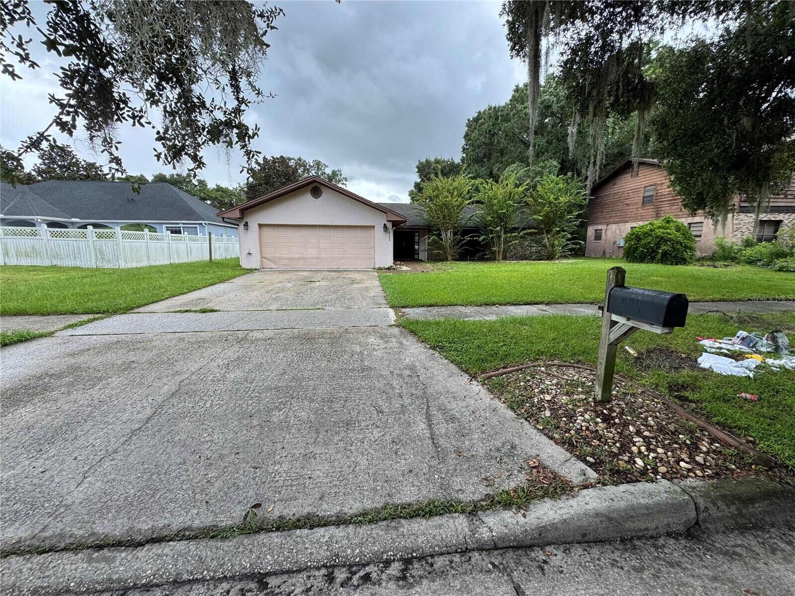 Property Photo: 4208 Arbor Oaks Court FL 32808