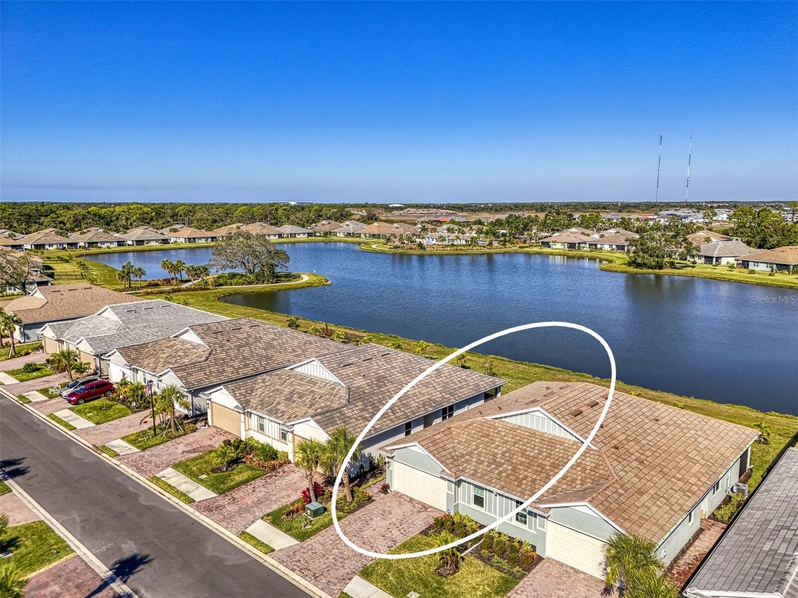Property Photo:  387 Ibiza Loop  FL 34292 