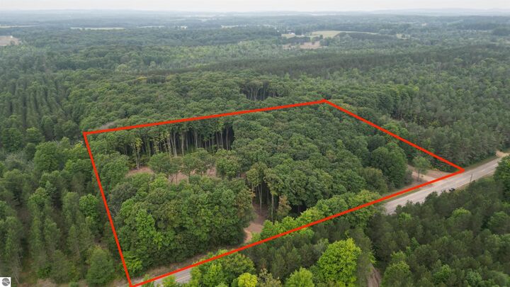 001 S Bright Road  Maple City MI 49664 photo