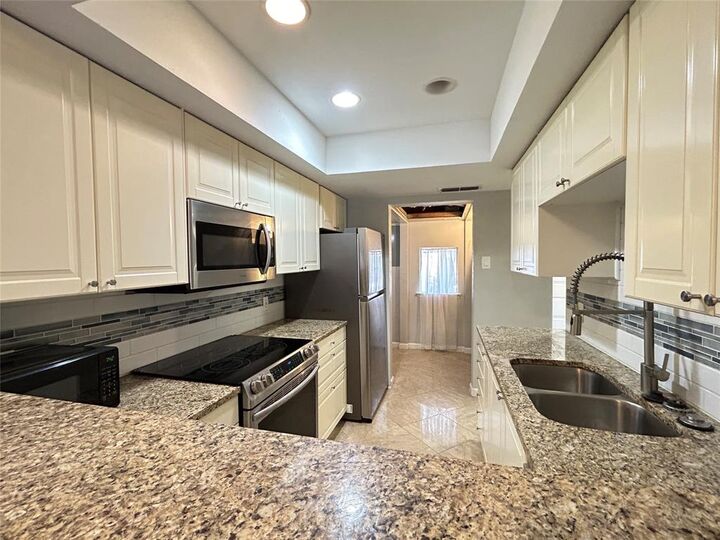 Property Photo:  4535 N O Connor Road 1216  TX 75062 