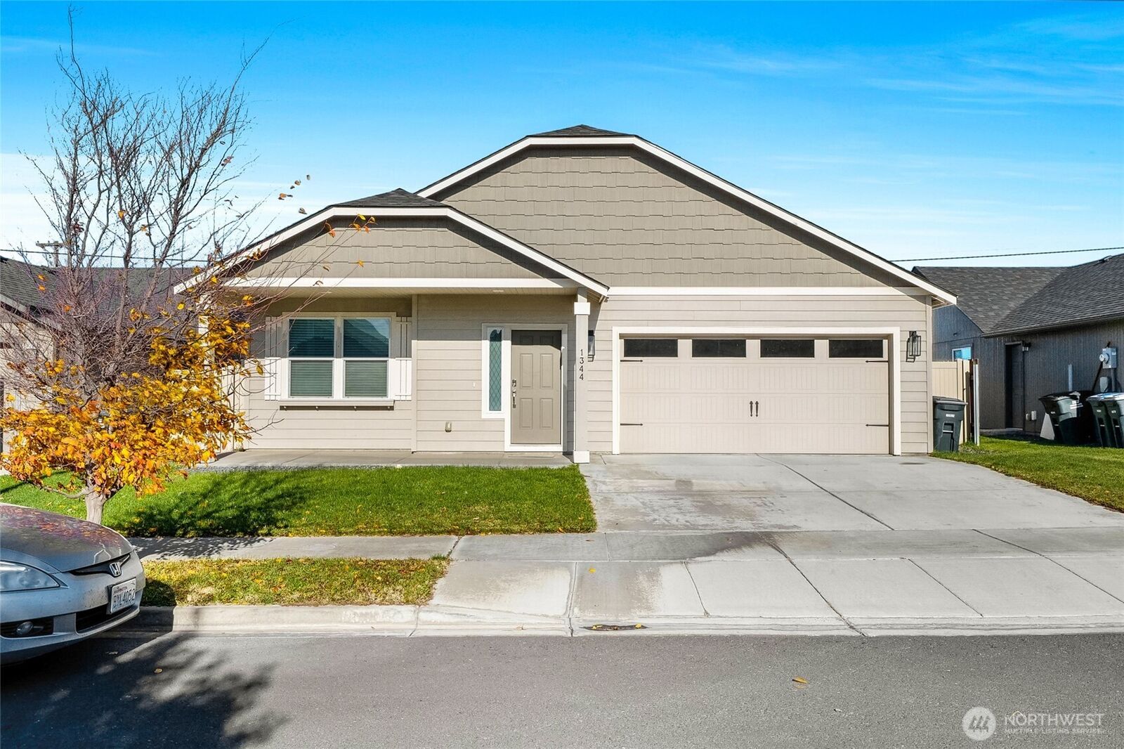 Property Photo:  1344 E Nen Drive  WA 98837 