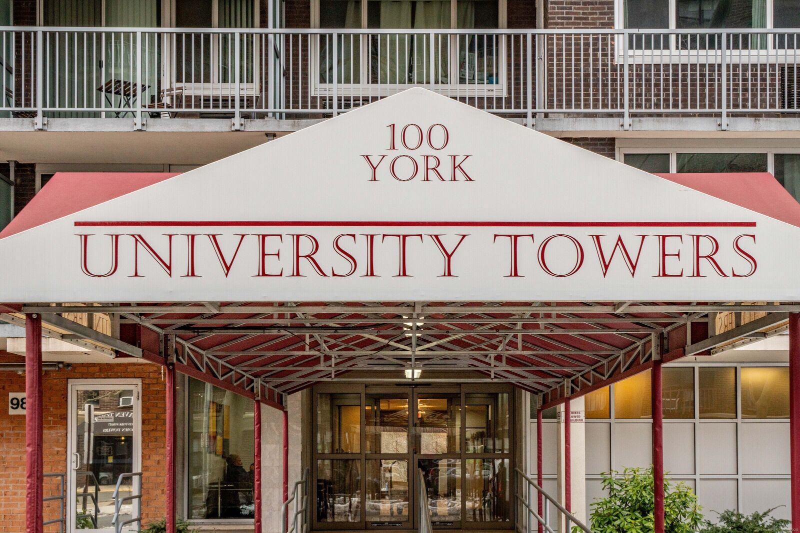 Property Photo: 100 York Street 9B CT 06511