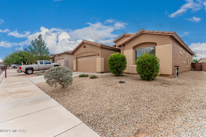 Property Photo:  9144 S Whispering Pine Drive  AZ 85756 