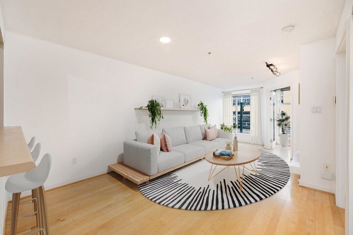 Photo de la propriété:  2768 Cranberry Drive 310  BC V6K 4V1 