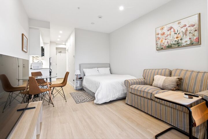 Property Photo:  1930 Starling Drive 109  BC V4M 0C7 