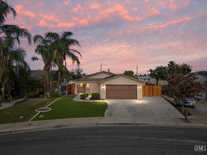 5804 Potenza Lane  Bakersfield CA 93308 photo