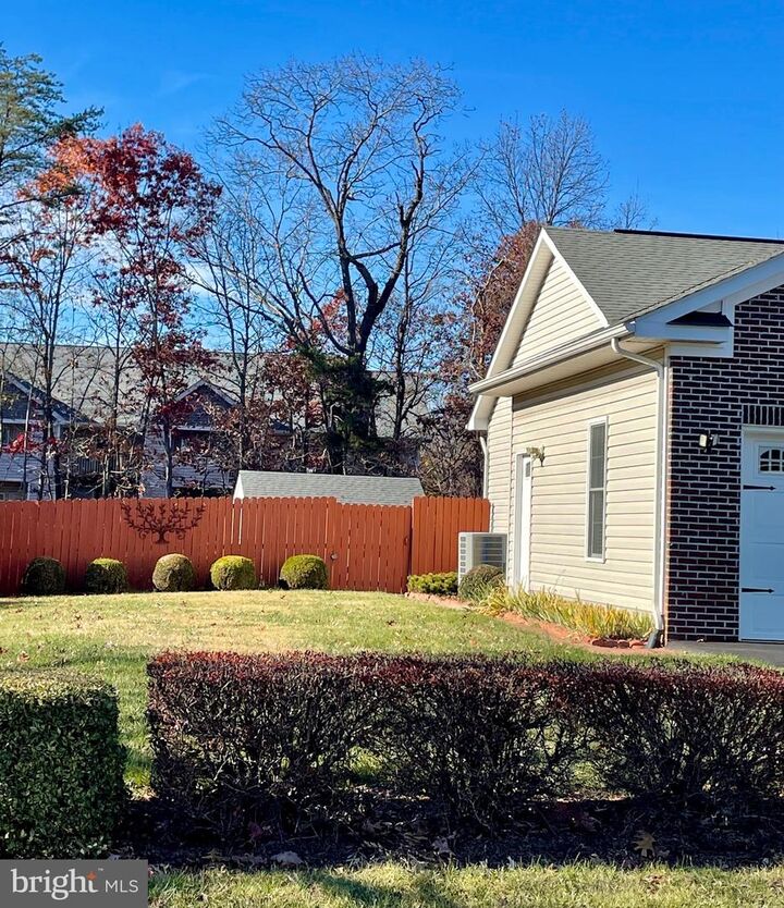 Property Photo:  5624 Glen Eagles Court  VA 22407 