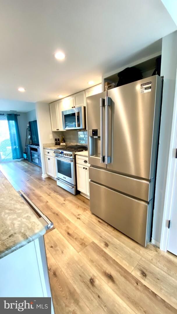 Property Photo:  114 Breakwater Court  MD 21085 