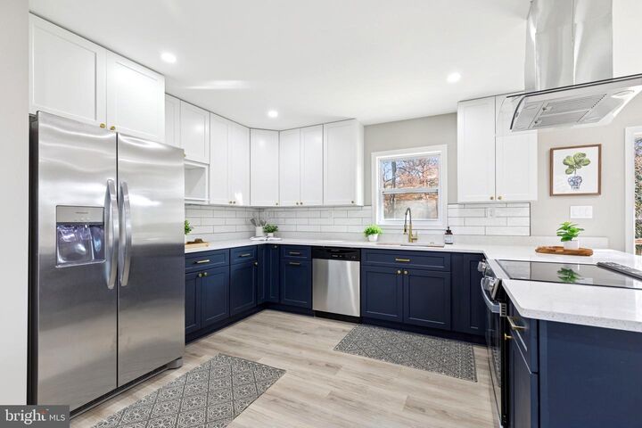 Property Photo:  786 Rolling View Drive  MD 21409 