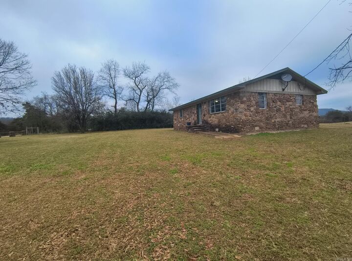 Property Photo:  190 Sheepskin Rd Road  AR 72027 