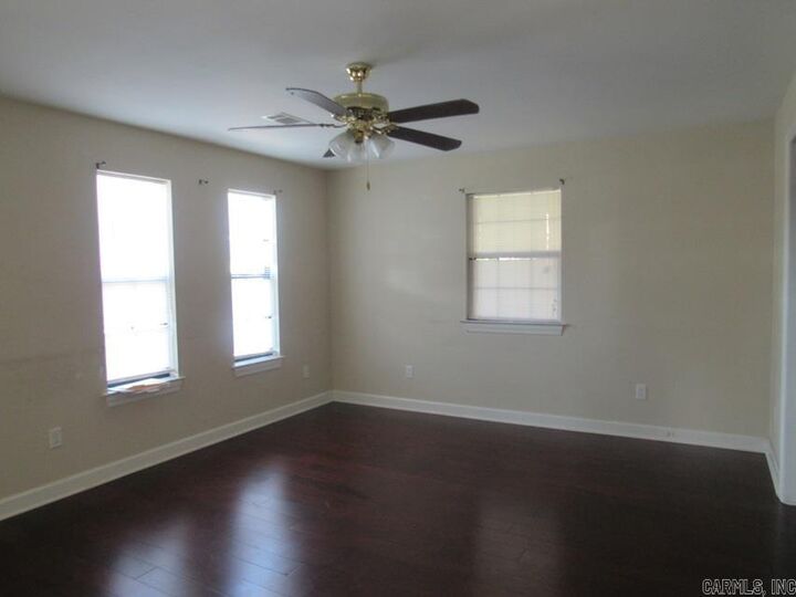 Property Photo: 1805 Princeton Dr AR 72204