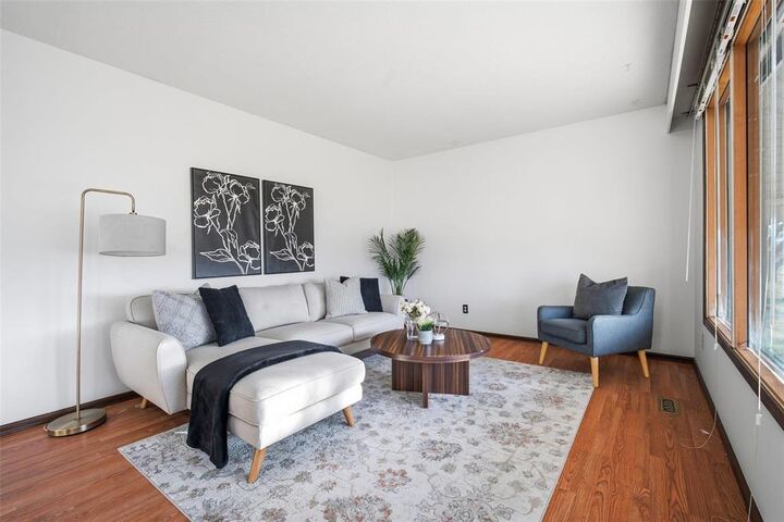 Property Photo: 2005 Selkirk Avenue MB R2R 1R5