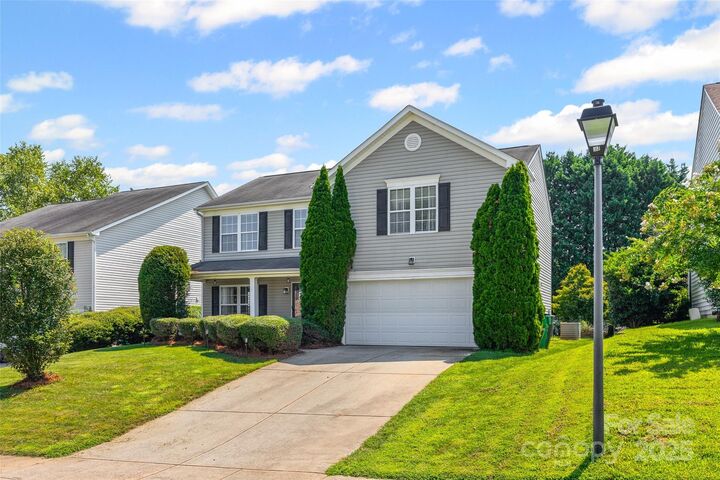 Property Photo:  3107 Huntington Ridge Court  NC 28105 